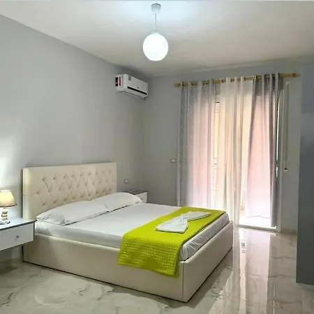 Lear Vlorë